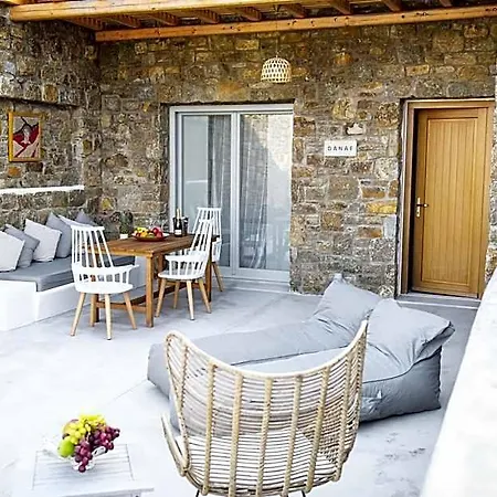 Myconian Crown By Mr And Mrs White Hotel