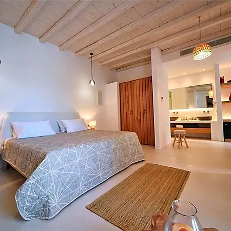 Myconian Crown By Mr And Mrs White Mykonos Town